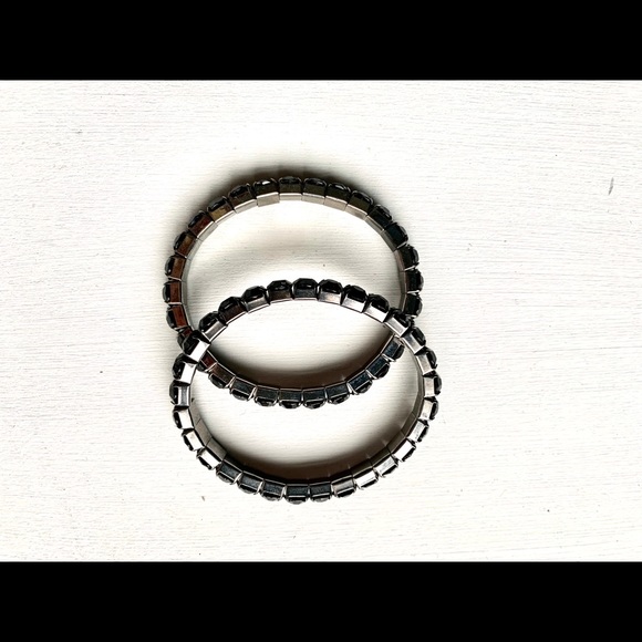 Black bracelet - Picture 2 of 2